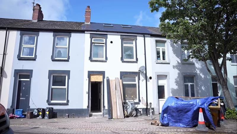 Painted terraced frontage of the six-bed student HMO